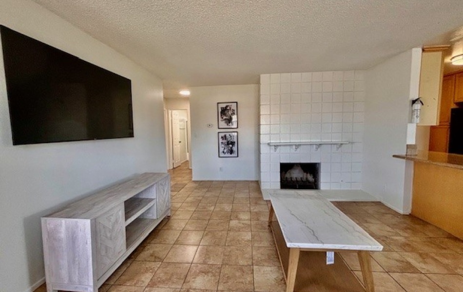 17102 Emerald Lane, Huntington Beach, CA 92647, 3 Bedrooms Bedrooms, ,2 BathroomsBathrooms,Apartment,For Rent, Emerald Lane,1182