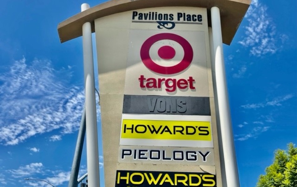 17102 Emerald Lane, Huntington Beach, CA 92647, 3 Bedrooms Bedrooms, ,2 BathroomsBathrooms,Apartment,For Rent, Emerald Lane,1182