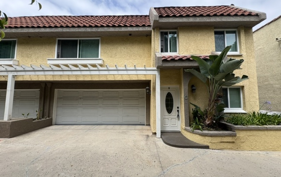 Costa Mesa, CA, 3 Bedrooms,  2.5 Bathrooms Townhouse,For Rent