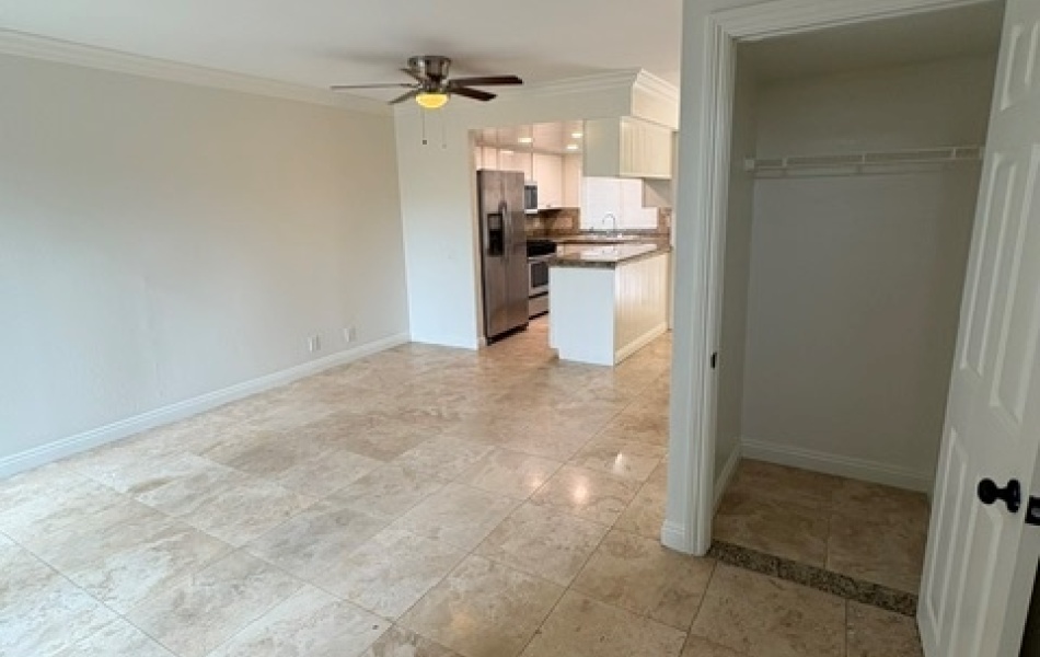 Costa Mesa, CA, 3 Bedrooms,  2.5 Bathrooms Townhouse,For Rent
