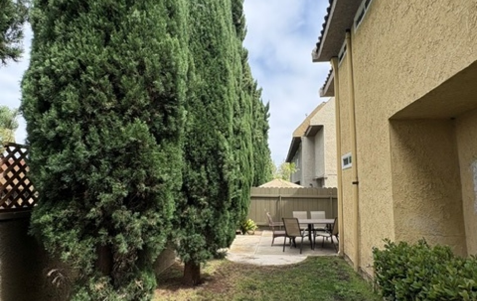 Costa Mesa, CA, 3 Bedrooms,  2.5 Bathrooms Townhouse,For Rent