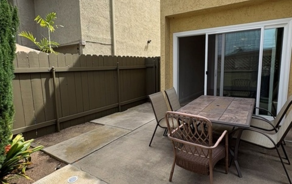 Costa Mesa, CA, 3 Bedrooms,  2.5 Bathrooms Townhouse,For Rent