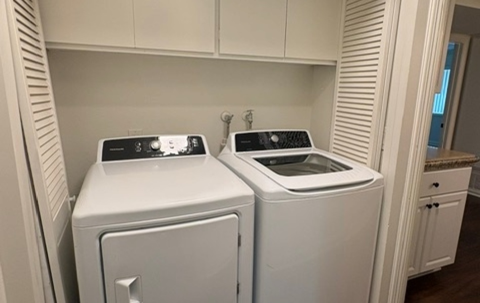 Costa Mesa, CA, 3 Bedrooms,  2.5 Bathrooms Townhouse,For Rent