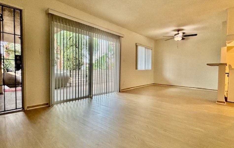 12425 Harris, Lynwood, CA 90262, 1 Bedrooms Bedrooms, ,1 BathroomBathrooms,Apartment,For Rent,Harris,1020