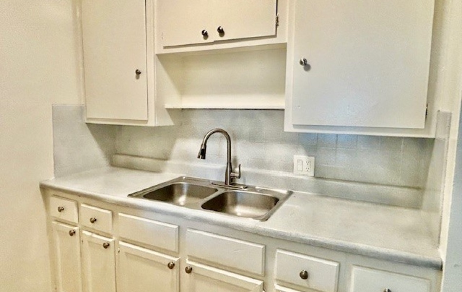 12425 Harris, Lynwood, CA 90262, 1 Bedrooms Bedrooms, ,1 BathroomBathrooms,Apartment,For Rent,Harris,1020