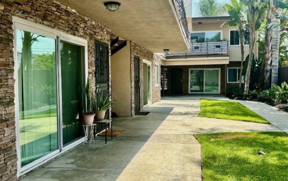 12425 Harris, Lynwood, CA 90262, 1 Bedrooms Bedrooms, ,1 BathroomBathrooms,Apartment,For Rent,Harris,1020