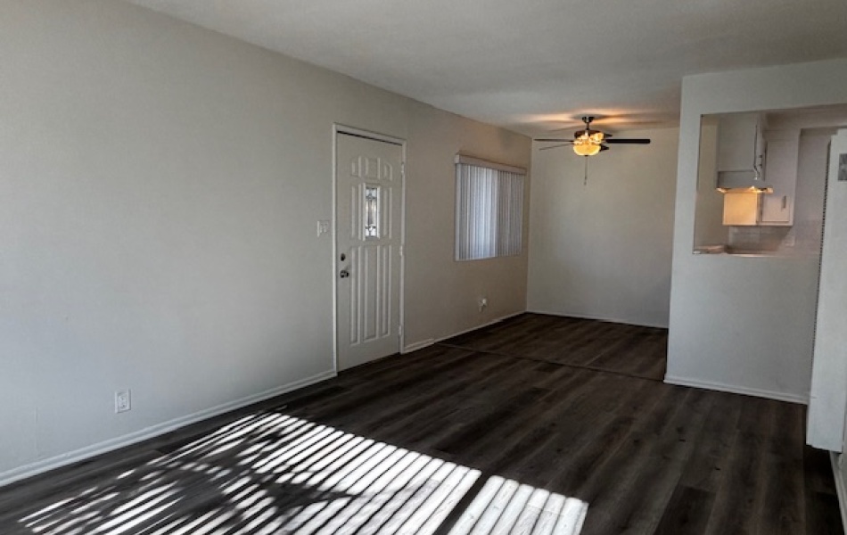 12437 Harris, Lynwood, CA 90262, 1 Bedroom Bedrooms, ,1 BathroomBathrooms,Apartment,For Rent,Harris,1021