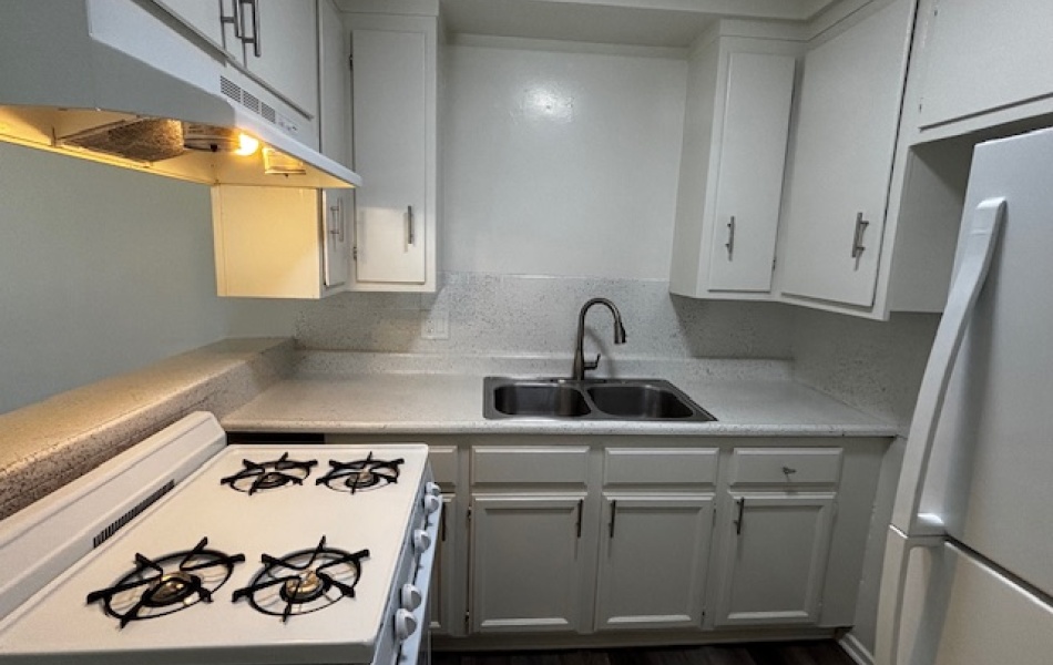 12437 Harris, Lynwood, CA 90262, 1 Bedroom Bedrooms, ,1 BathroomBathrooms,Apartment,For Rent,Harris,1021