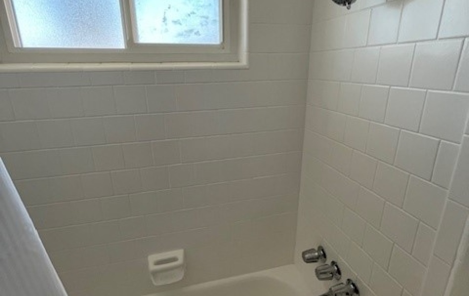 686 East Cottonwood, Palm Springs, CA 92262, 1 Bedroom Bedrooms, ,1 BathroomBathrooms,Apartment,For Rent,East Cottonwood,1001