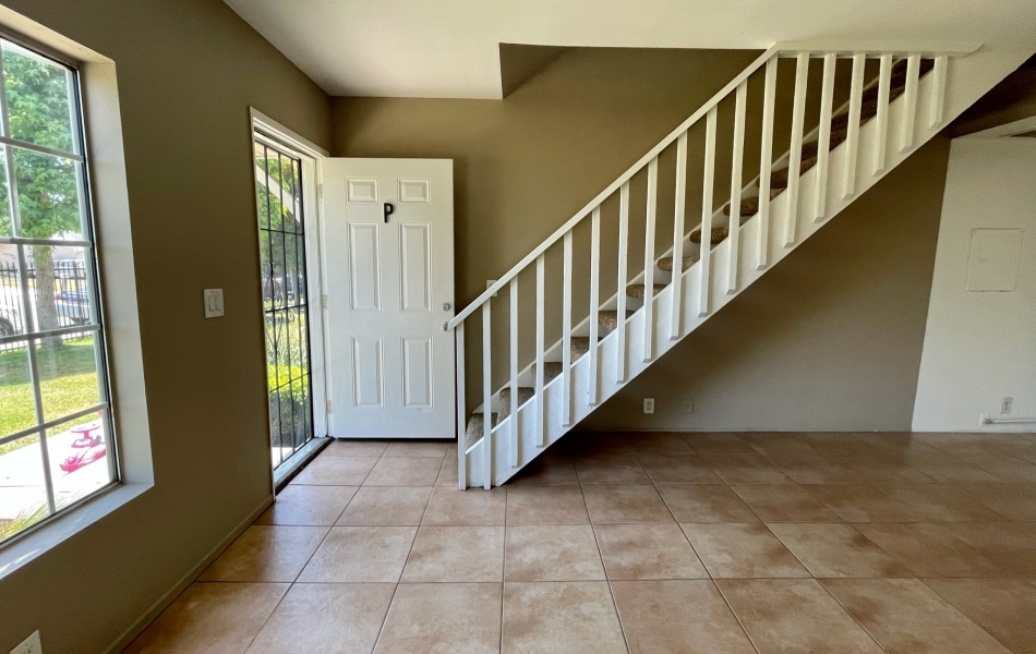 1985 Pomona, Costa Mesa, CA, 2 Bedroom Bedrooms, ,2 BathroomBathrooms,Townhouse,For Rent,Pomona,1024