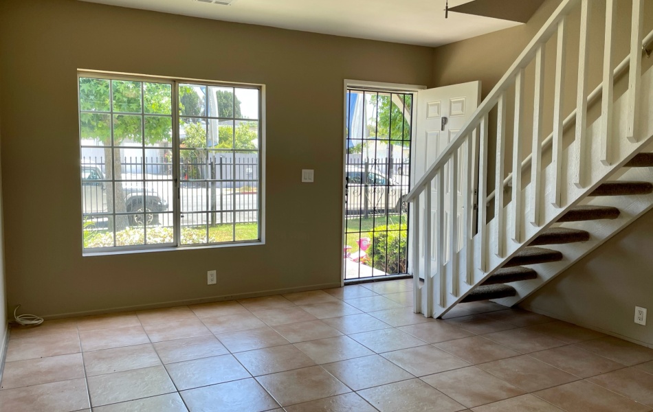 1985 Pomona, Costa Mesa, CA, 2 Bedroom Bedrooms, ,2 BathroomBathrooms,Townhouse,For Rent,Pomona,1024