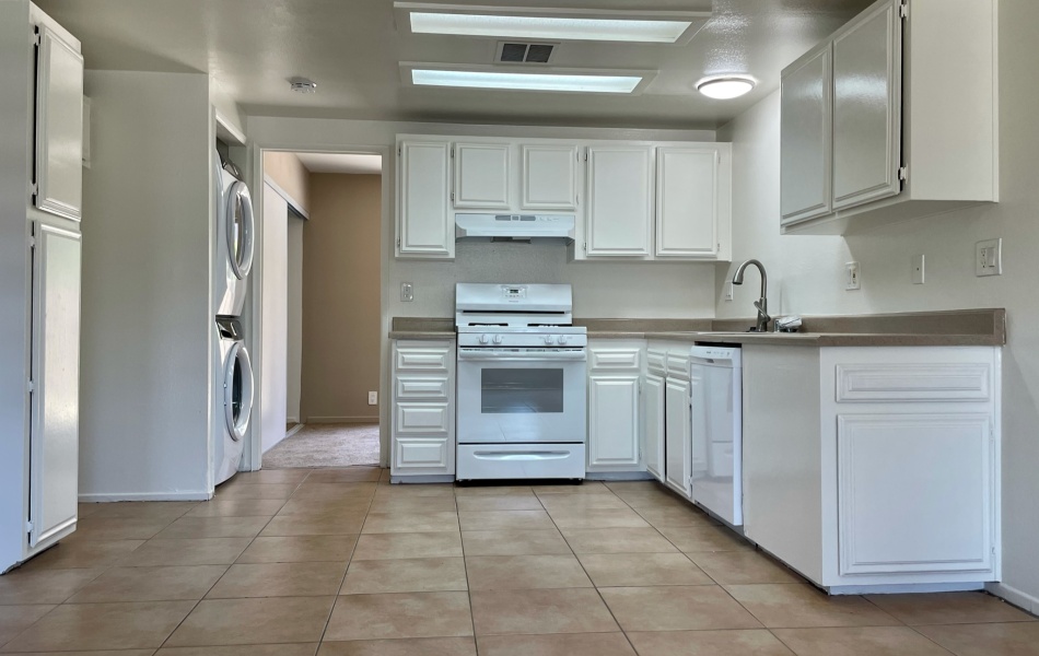 1985 Pomona, Costa Mesa, CA, 2 Bedroom Bedrooms, ,2 BathroomBathrooms,Townhouse,For Rent,Pomona,1024