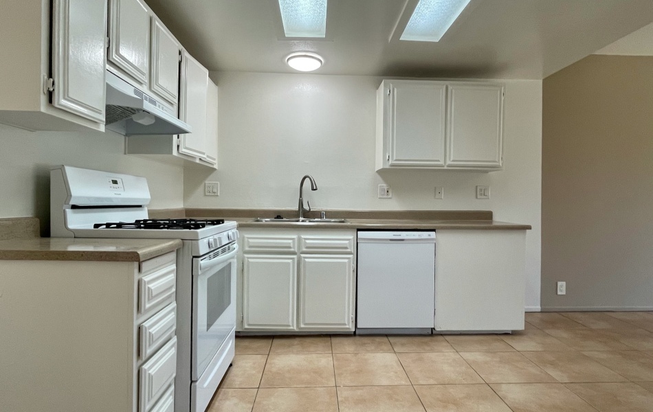 1985 Pomona, Costa Mesa, CA, 2 Bedroom Bedrooms, ,2 BathroomBathrooms,Townhouse,For Rent,Pomona,1024