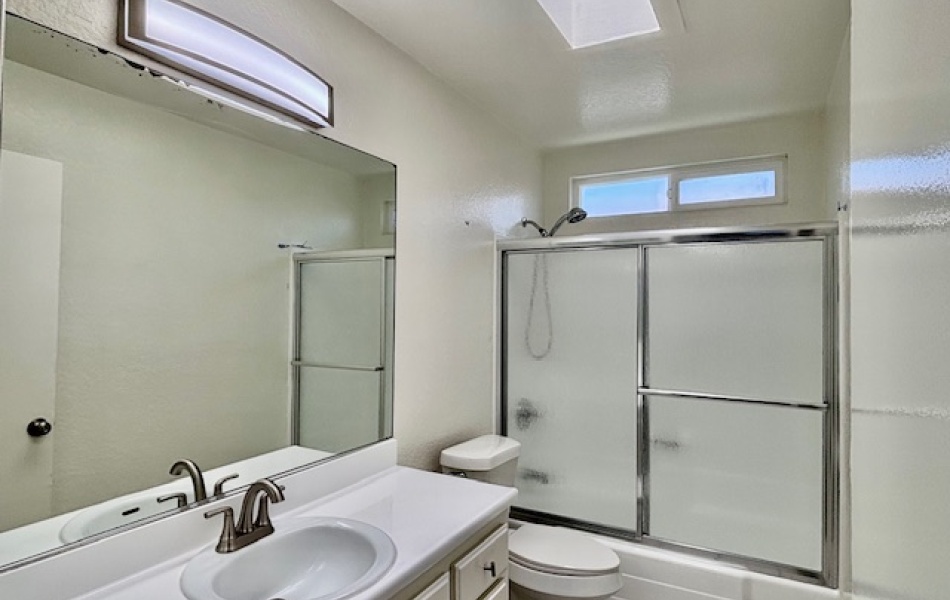 17171 Elm Lane, Huntington Beach, CA 92647, 2 Bedrooms Bedrooms, ,1 BathroomBathrooms,Townhouse,For Rent,17171 Elm Lane,1028