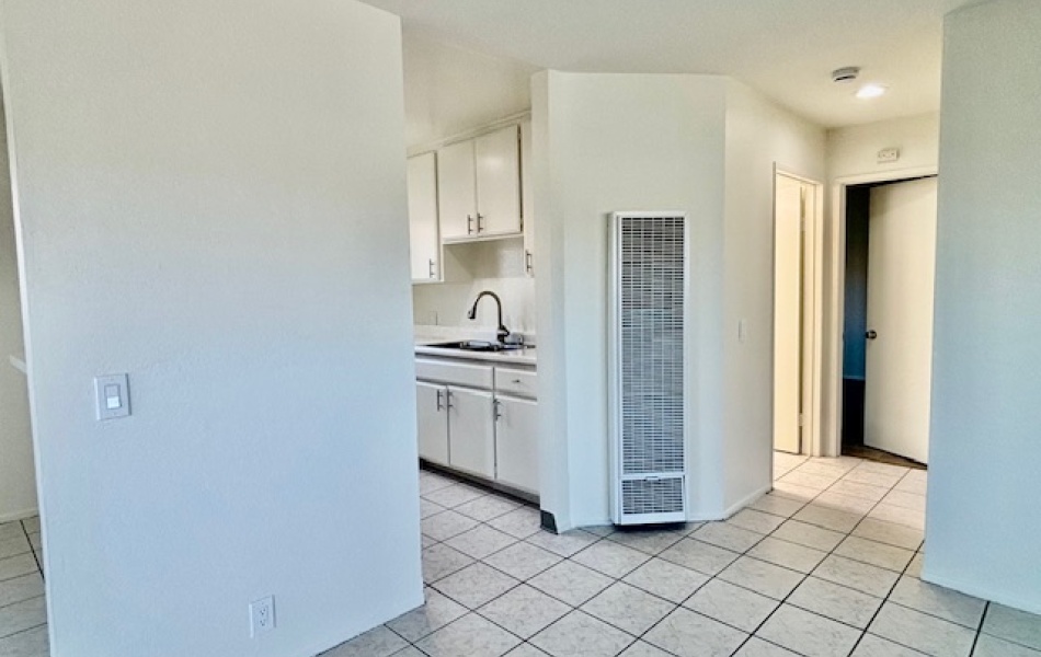 17171 Elm Lane, Huntington Beach, CA 92647, 2 Bedrooms Bedrooms, ,1 BathroomBathrooms,Townhouse,For Rent,17171 Elm Lane,1028