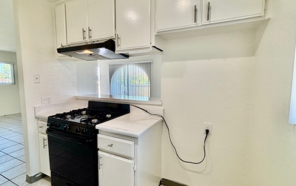 17171 Elm Lane, Huntington Beach, CA 92647, 2 Bedrooms Bedrooms, ,1 BathroomBathrooms,Townhouse,For Rent,17171 Elm Lane,1028