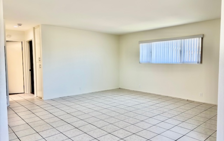 17171 Elm Lane, Huntington Beach, CA 92647, 2 Bedrooms Bedrooms, ,1 BathroomBathrooms,Townhouse,For Rent,17171 Elm Lane,1028