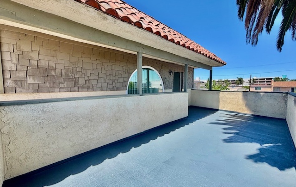 17171 Elm Lane, Huntington Beach, CA 92647, 2 Bedrooms Bedrooms, ,1 BathroomBathrooms,Townhouse,For Rent,17171 Elm Lane,1028