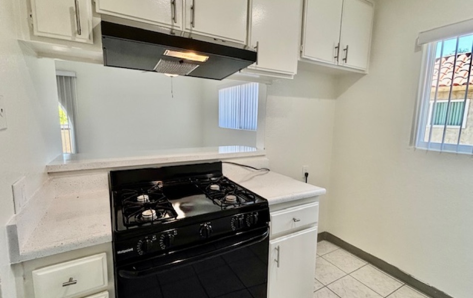 17171 Elm Lane, Huntington Beach, CA 92647, 2 Bedrooms Bedrooms, ,1 BathroomBathrooms,Townhouse,For Rent,17171 Elm Lane,1028