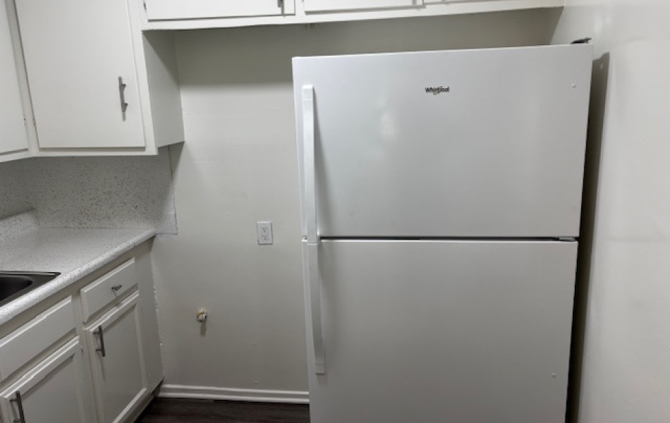 12425 Harris Avenue, Lynwood, CA 90262, 1 Bedroom Bedrooms, ,1 BathroomBathrooms,Apartment,For Rent,Harris Avenue,1032
