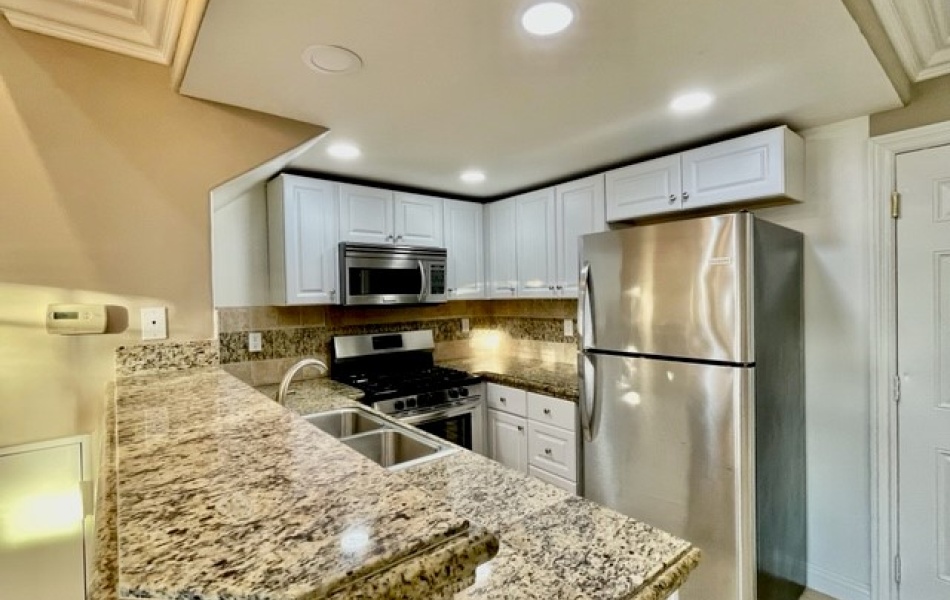 1798 Pomona, Costa Mesa, CA 92627, 2 Bedrooms Bedrooms, ,1 BathroomBathrooms,Condominium,For Rent,Pomona,1033