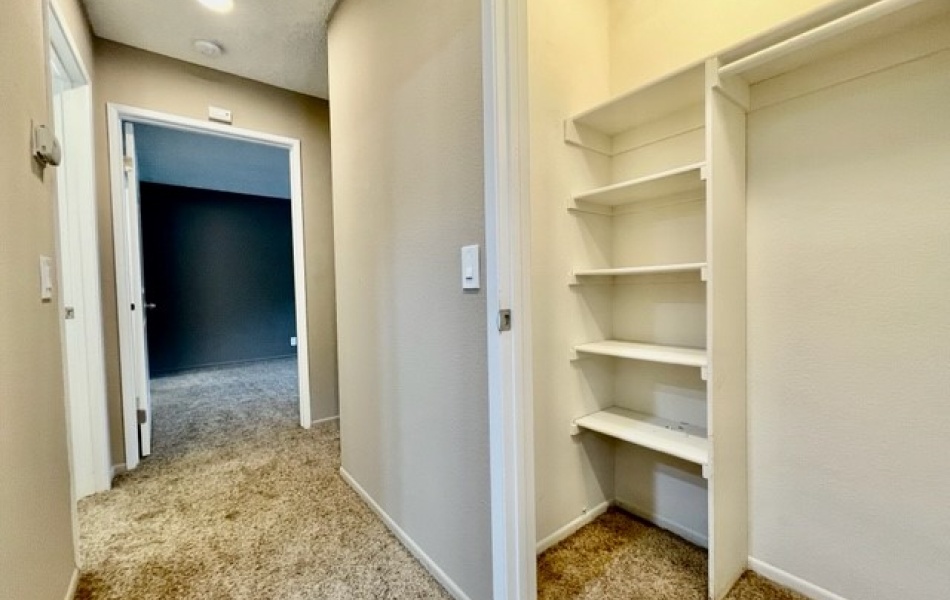 15582 Williams, Tustin, CA 92780, 2 Bedrooms Bedrooms, ,2 BathroomsBathrooms,Townhouse,For Rent,Williams,1035