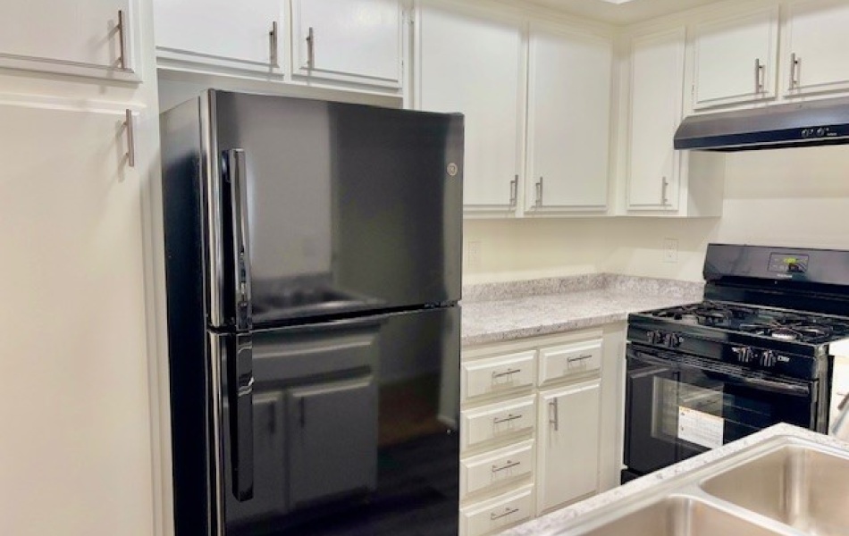 15582 Williams, Tustin, CA 92780, 2 Bedrooms Bedrooms, ,2 BathroomsBathrooms,Townhouse,For Rent,Williams,1035