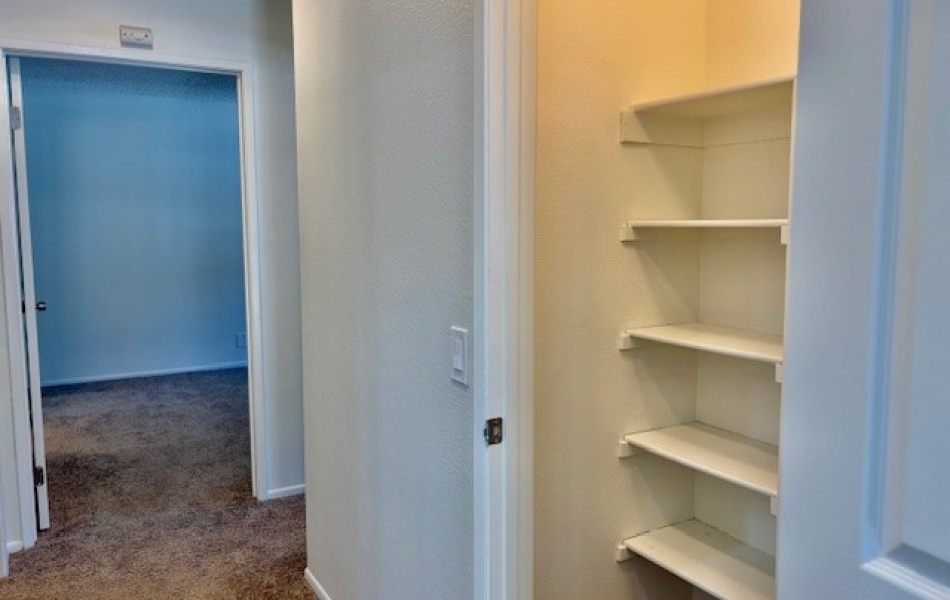 15582 Williams, Tustin, CA 92780, 2 Bedrooms Bedrooms, ,2 BathroomsBathrooms,Townhouse,For Rent,Williams,1035