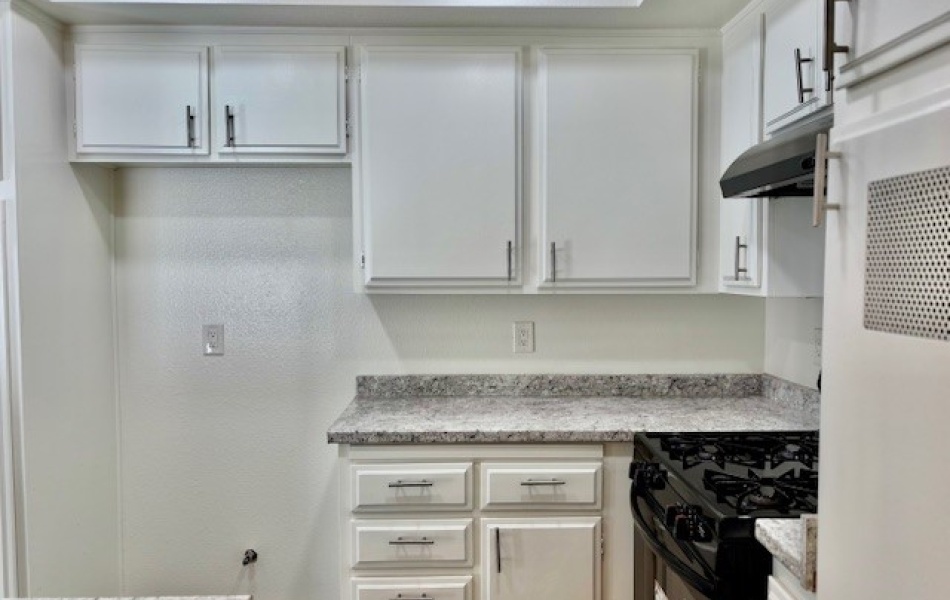 15582 Williams, Tustin, CA 92780, 2 Bedrooms Bedrooms, ,2 BathroomsBathrooms,Townhouse,For Rent,Williams,1035