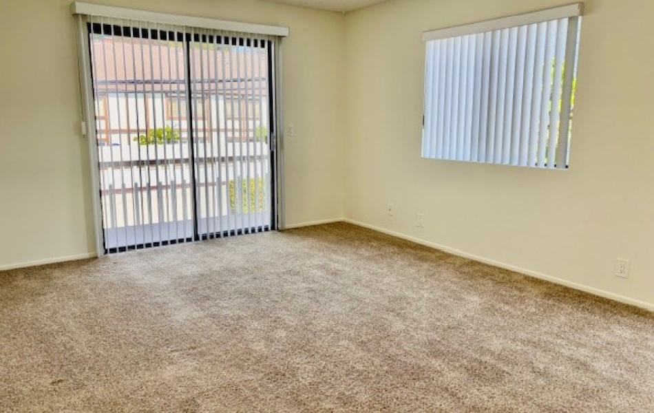 15582 Williams, Tustin, CA 92780, 2 Bedrooms Bedrooms, ,2 BathroomsBathrooms,Townhouse,For Rent,Williams,1035