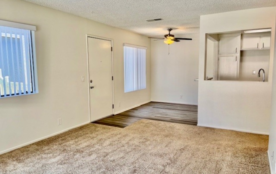 15582 Williams, Tustin, CA 92780, 2 Bedrooms Bedrooms, ,2 BathroomsBathrooms,Townhouse,For Rent,Williams,1035