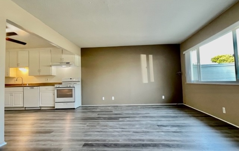 7722 Cypress, Huntington Beach, CA 92647, 2 Bedrooms Bedrooms, ,1 BathroomBathrooms,Apartment,For Rent,Cypress,1041