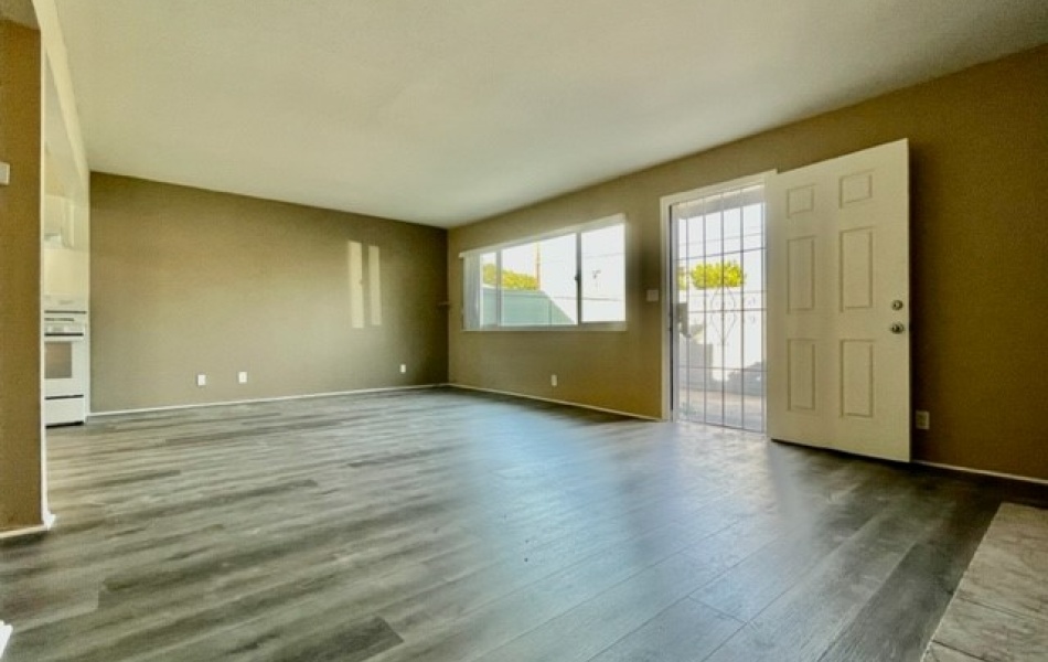 7722 Cypress, Huntington Beach, CA 92647, 2 Bedrooms Bedrooms, ,1 BathroomBathrooms,Apartment,For Rent,Cypress,1041