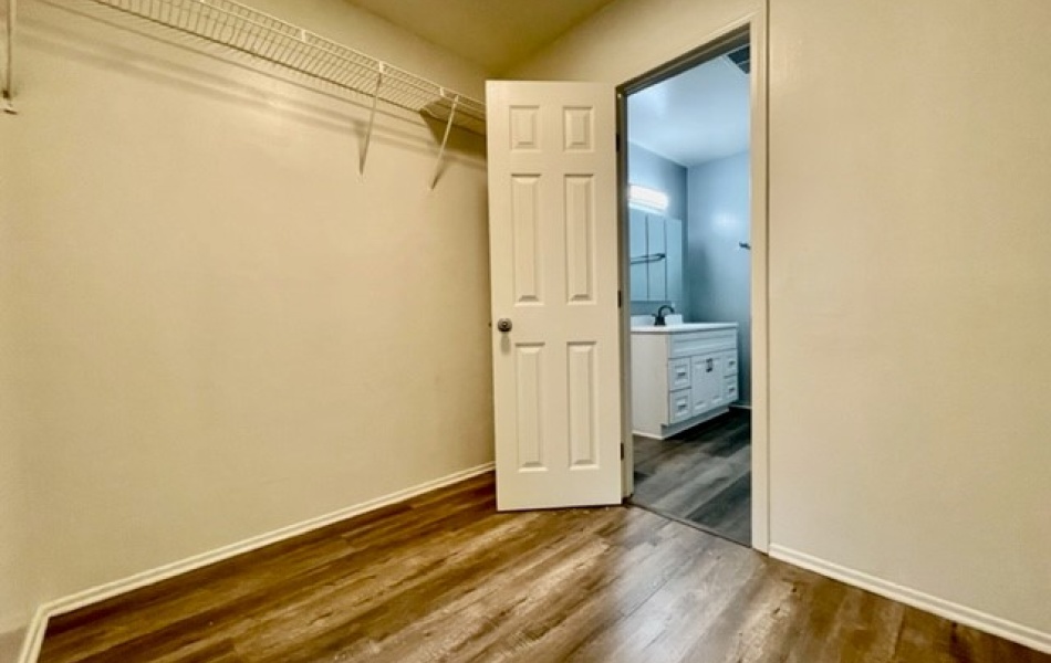 7722 Cypress, Huntington Beach, CA 92647, 2 Bedrooms Bedrooms, ,1 BathroomBathrooms,Apartment,For Rent,Cypress,1041