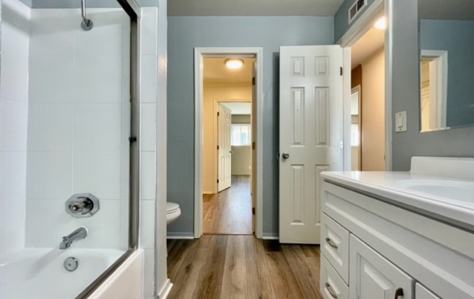 7722 Cypress, Huntington Beach, CA 92647, 2 Bedrooms Bedrooms, ,1 BathroomBathrooms,Apartment,For Rent,Cypress,1041