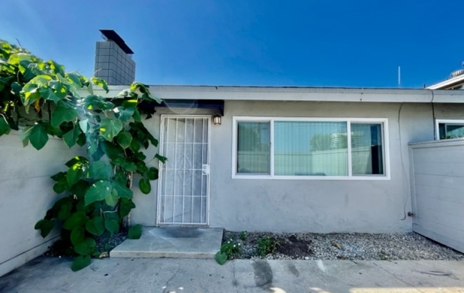 7722 Cypress, Huntington Beach, CA 92647, 2 Bedrooms Bedrooms, ,1 BathroomBathrooms,Apartment,For Rent,Cypress,1041
