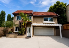 Costa Mesa, CA, 3 Bedrooms,  2.5 Bathrooms Townhouse,For Rent