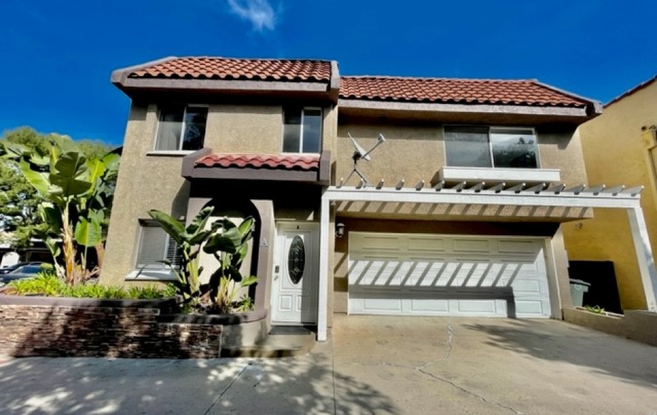 Costa Mesa, CA, 3 Bedrooms,  2.5 Bathrooms Townhouse,For Rent