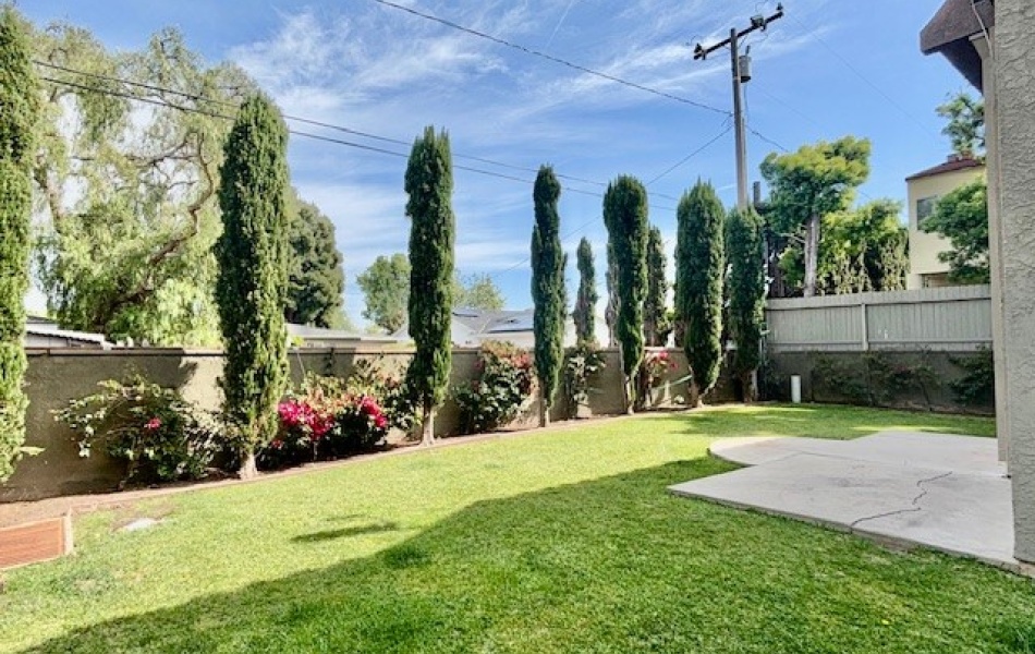 Costa Mesa, CA, 3 Bedrooms,  2.5 Bathrooms Townhouse,For Rent