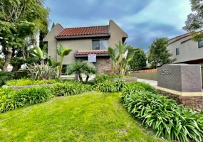 Costa Mesa, CA, 3 Bedrooms,  2.5 Bathrooms Townhouse,For Rent