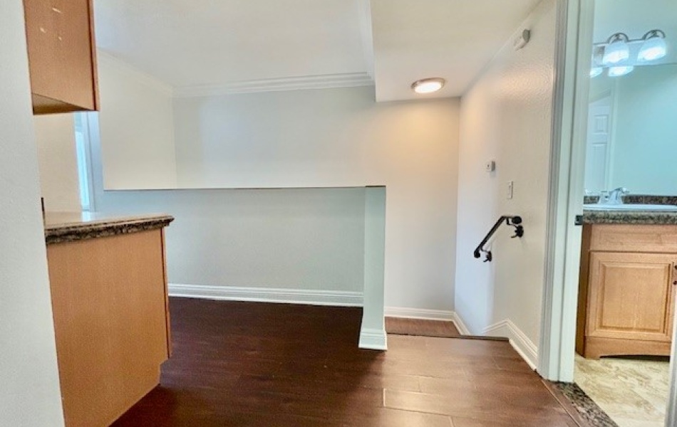 Costa Mesa, CA, 3 Bedrooms,  2.5 Bathrooms Townhouse,For Rent