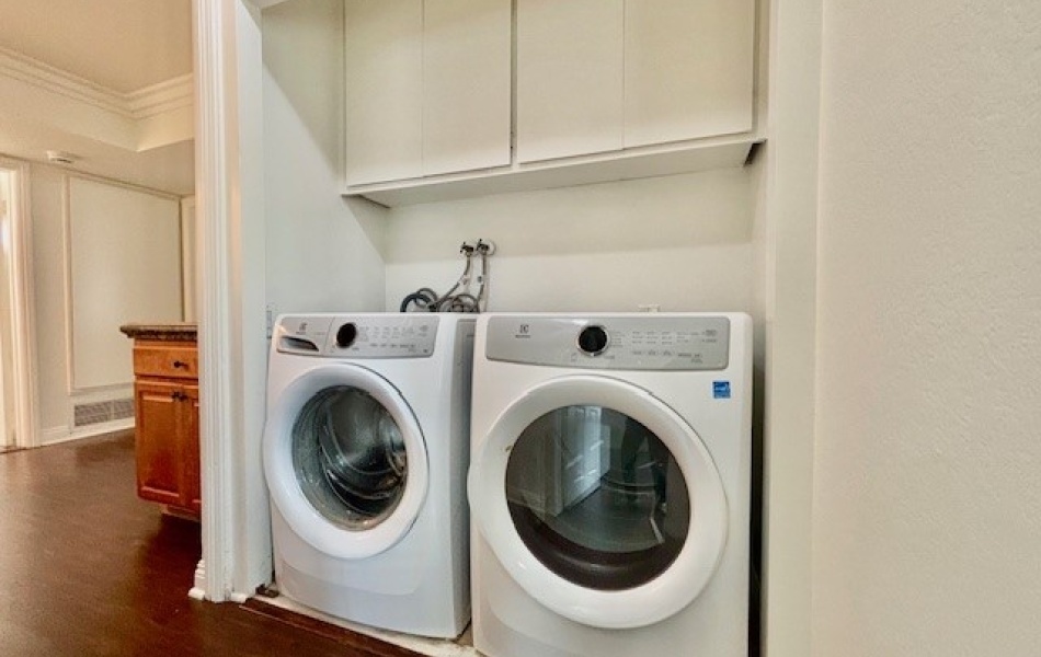 Costa Mesa, CA, 3 Bedrooms,  2.5 Bathrooms Townhouse,For Rent