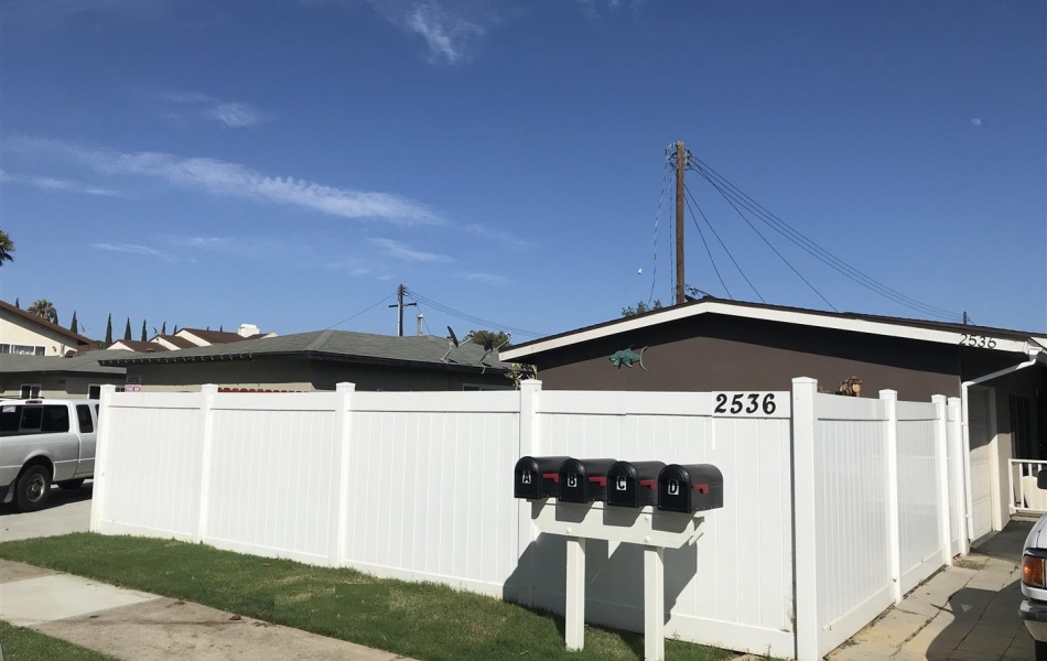2536 Orange Ave, Costa Mesa, CA 92627, 2 Bedrooms Bedrooms, ,1 BathroomBathrooms,Apartment,For Rent,Orange Ave,1044