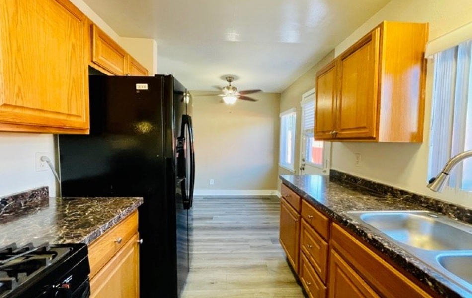 2536 Orange Ave, Costa Mesa, CA 92627, 2 Bedrooms Bedrooms, ,1 BathroomBathrooms,Apartment,For Rent,Orange Ave,1044