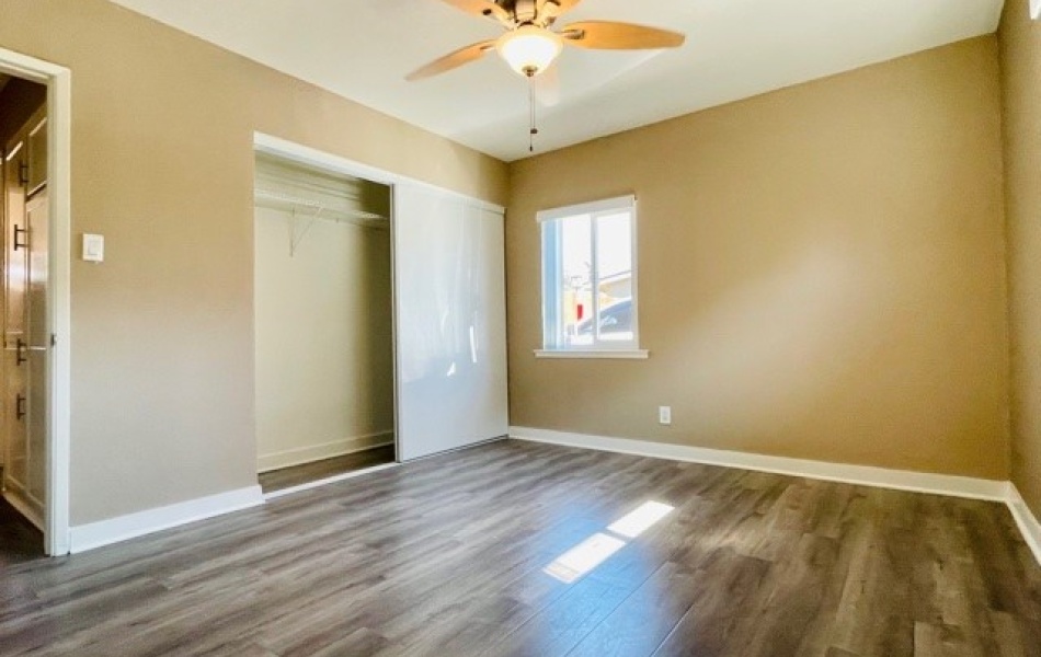 2536 Orange Ave, Costa Mesa, CA 92627, 2 Bedrooms Bedrooms, ,1 BathroomBathrooms,Apartment,For Rent,Orange Ave,1044