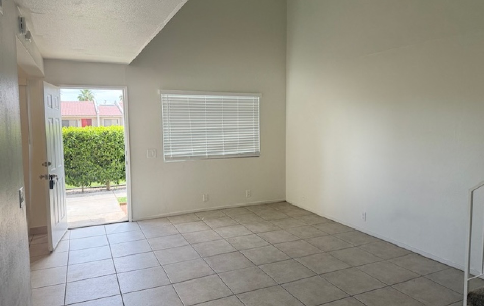 51080 Eisenhower, La Quinta, CA 92253, 2 Bedroom Bedrooms, 0 ,1.5 BathroomBathrooms,Townhouse,For Rent,Eisenhower,0,1056