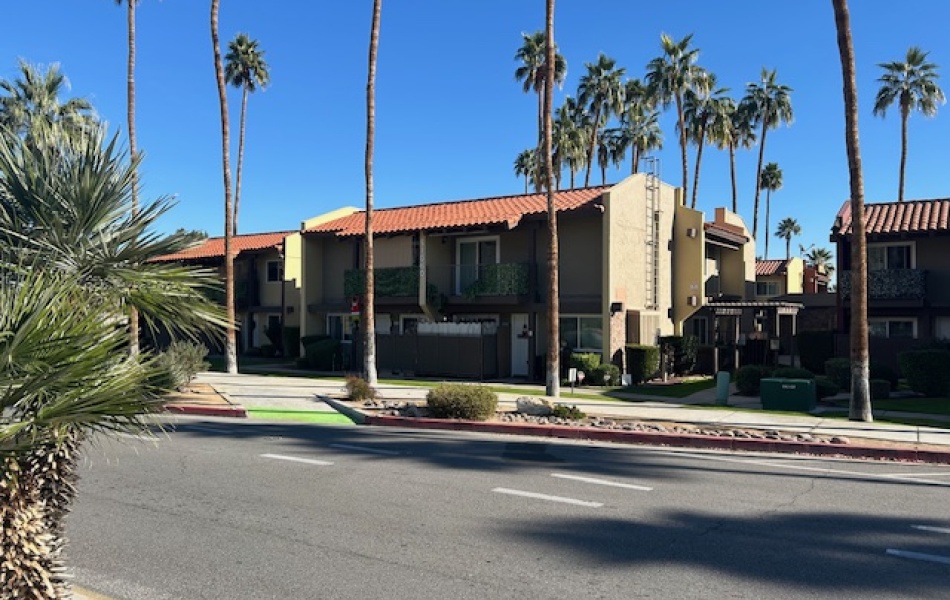 51080 Eisenhower, La Quinta, CA 92253, 2 Bedroom Bedrooms, 0 ,1.5 BathroomBathrooms,Townhouse,For Rent,Eisenhower,0,1056