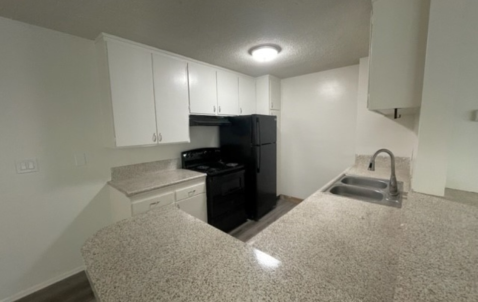 685 East Vista Chino, Palm Springs, CA 92262, 1 Bedroom Bedrooms, ,1 BathroomBathrooms,Apartment,For Rent,East Vista Chino,1058