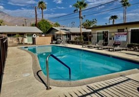 685 East Vista Chino, Palm Springs, CA 92262, 1 Bedroom Bedrooms, ,1 BathroomBathrooms,Apartment,For Rent,East Vista Chino,1058