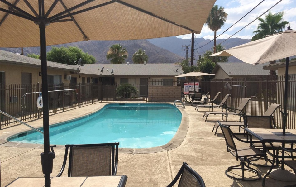 686 Cottonwood, Palm Springs, CA 92262, 1 Bedrooms Bedrooms, ,1 BathroomBathrooms,Apartment,For Rent,Cottonwood ,1061